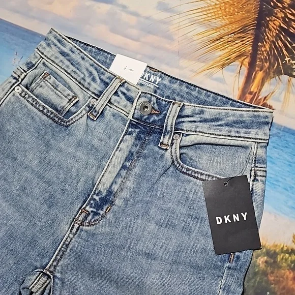 DKNY Raw Hem Crop‎ Flare Jeans Size 25 NWT - Picture 4 of 9